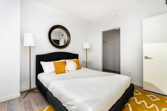 Photo - The Hat 122 Street