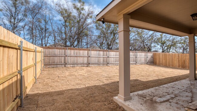 Photo - 517 Fallbrook Dr