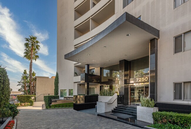 Photo - 7250 Franklin Ave Unit 512