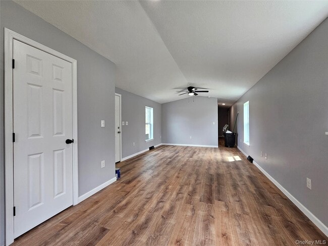 Photo - 334 Fair Oaks Rd