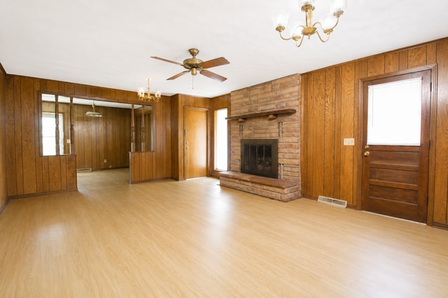Photo - 3-Bedroom Home with Finished Basement, Garage & Huge Yard