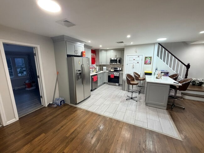 Photo - 10 Dunstan Dr