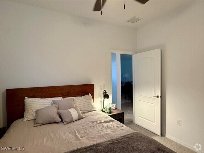 Building Photo - 4316 Lemongrass Dr Rental
