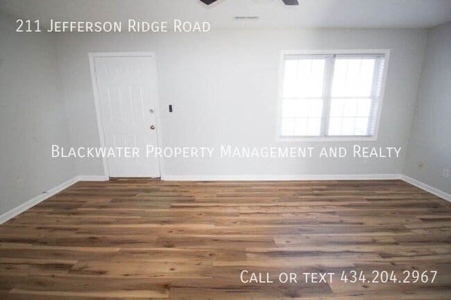 Photo - 211 Jefferson Ridge Rd