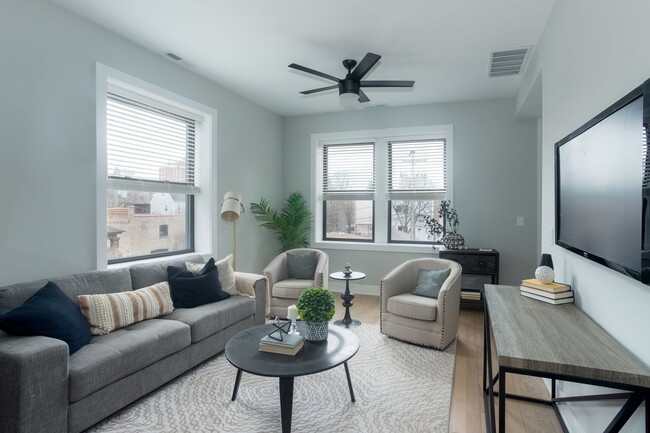 Building Photo - 4410 N Seeley Ave Unit 1