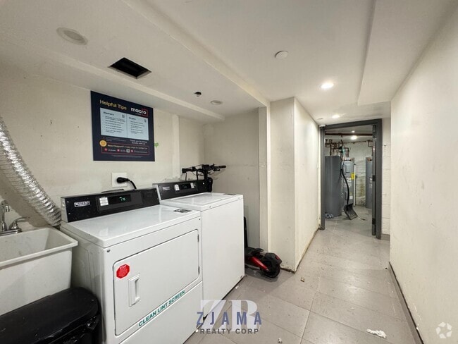 Building Photo - 1520 St Johns Pl Unit 5 Rental