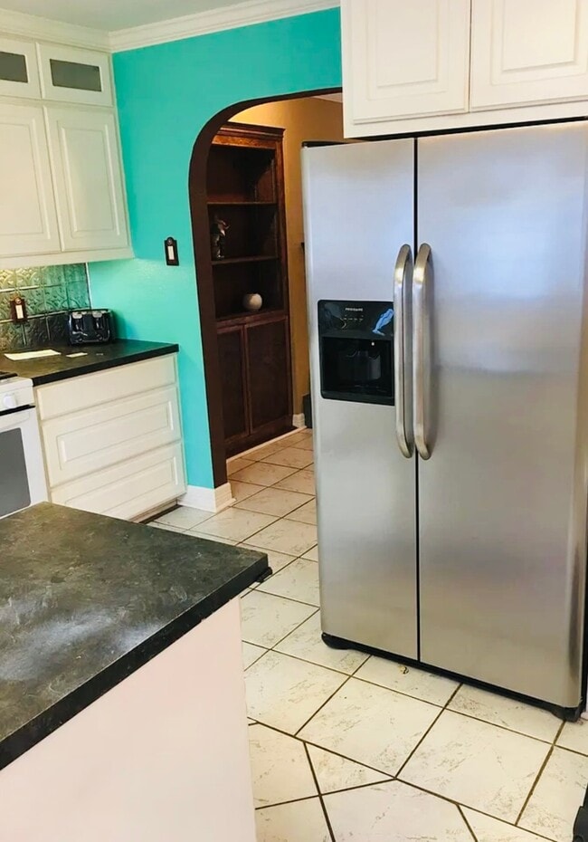 Photo - 1308 Hospital Dr