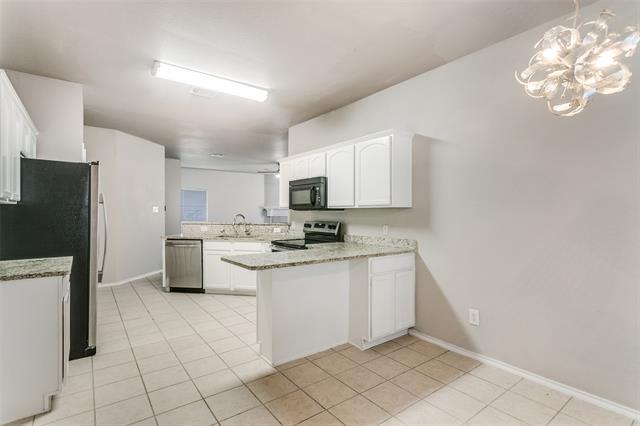 Photo - 9705 Hedge Bell Dr