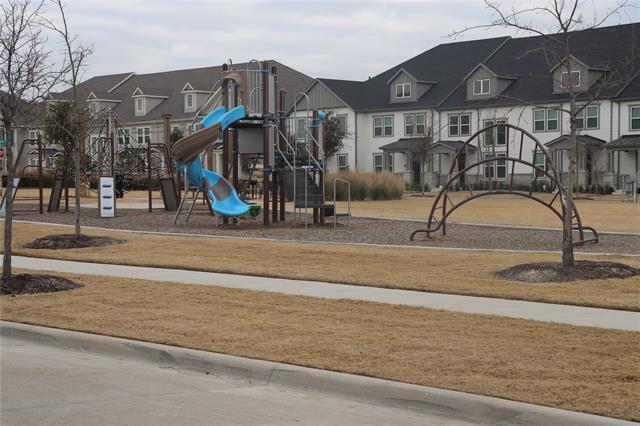 Photo - 9492 Espalier St