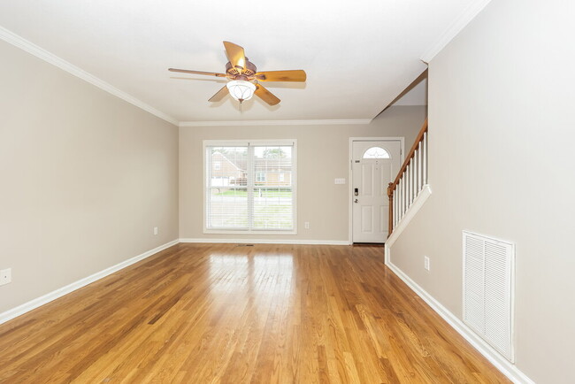 Photo - 3013 Candlelite Dr