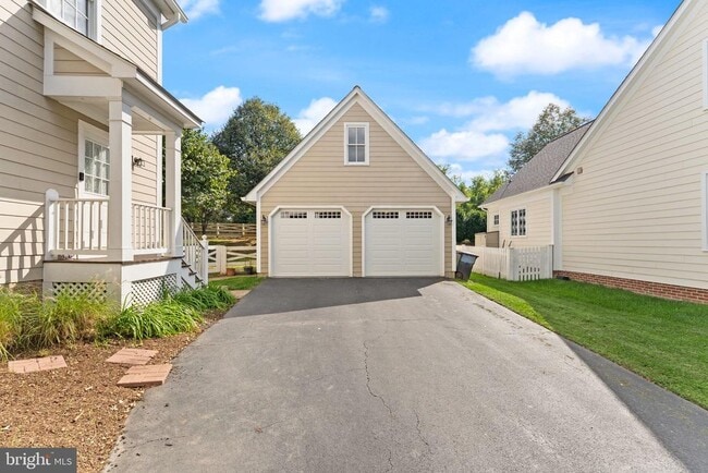 Photo - 708 Irvine Bank Ln