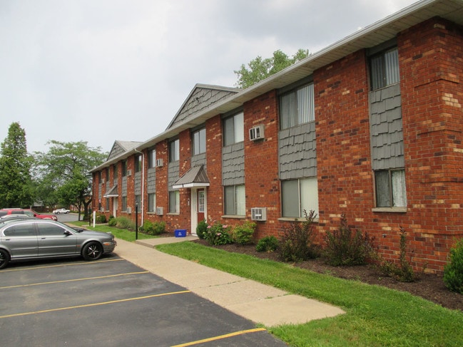 Gaslight Square - Gaslight Square Apartments