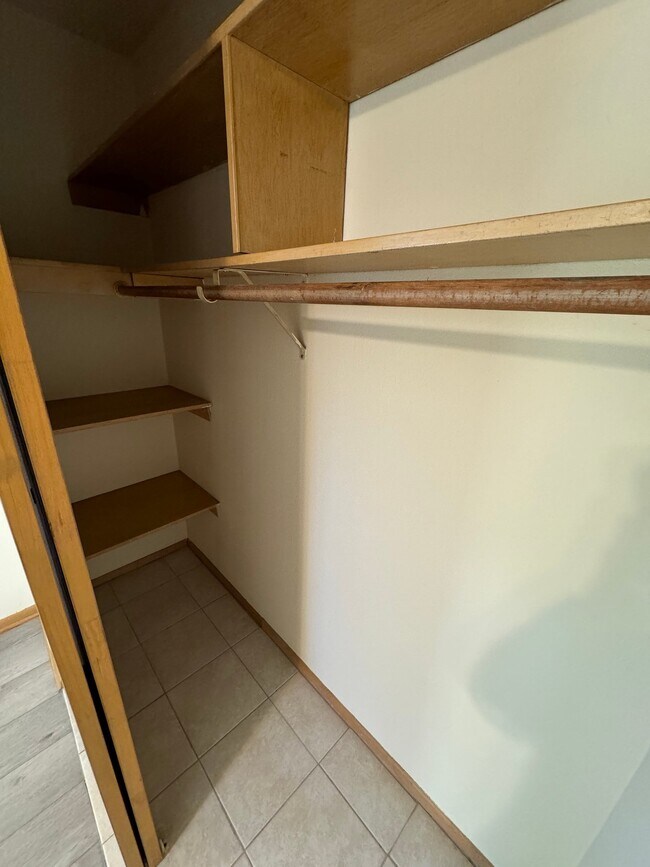 Photo - 1161 St Clair Ave Unit 18