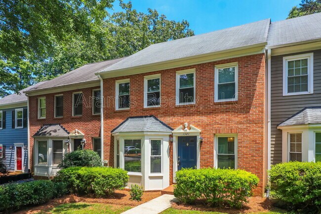 Photo - 1381 Old Virginia Ct SE