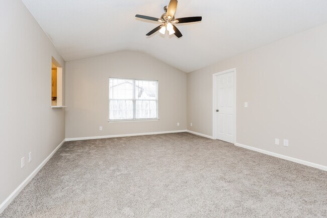 Photo - 515 Cedar Park Cir