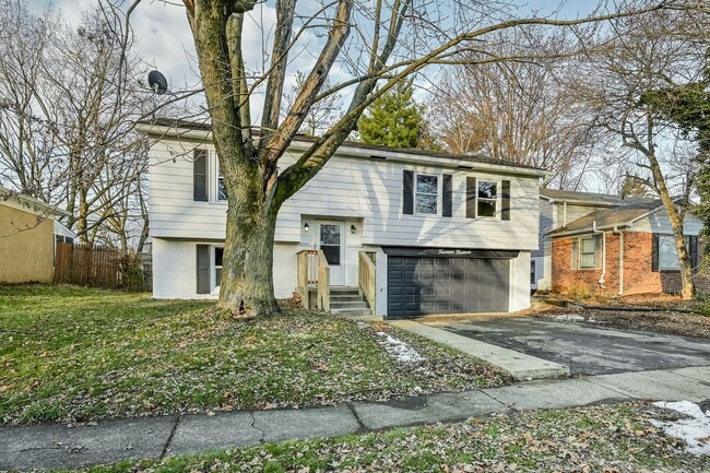 Photo - Check out this beautiful and spacious home. Located in Irvington with access to Warren Twp schools.