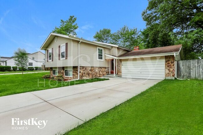 Photo - 855 Windemere Ave