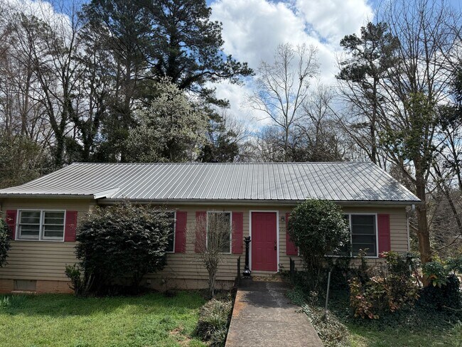 Building Photo - 207 Gran Ellen Dr Unit A