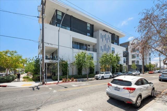 Photo - 3047 N Park Way Unidad 401 Rental