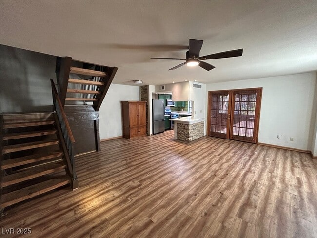 Building Photo - 5915 Laredo St