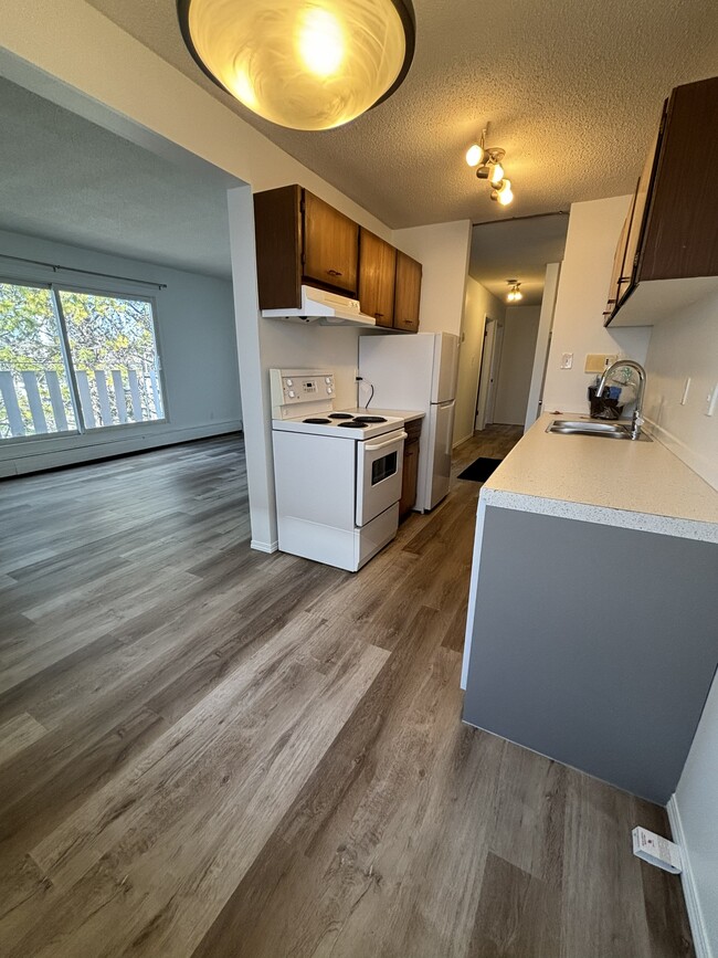 Building Photo - 3607 118 Ave NW Unit 102