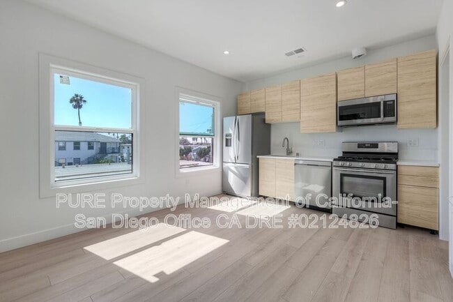 Photo - 2175 Bacon St