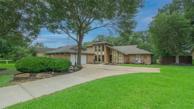 Photo - 3406 Deerwood Ln