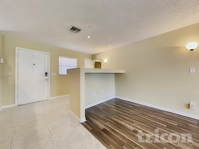 Photo - 1447 Fairmont St