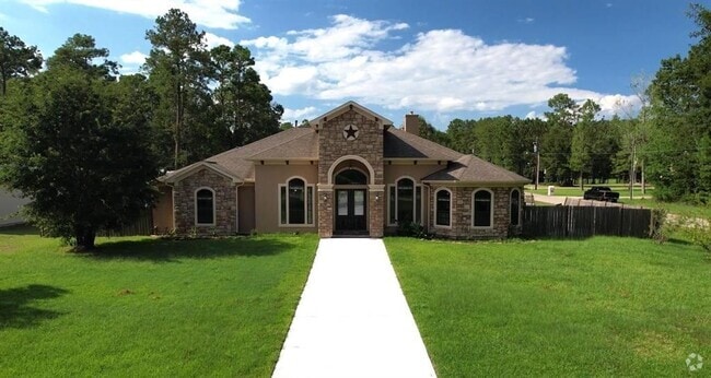 Building Photo - 22964 Brazos Dr Rental