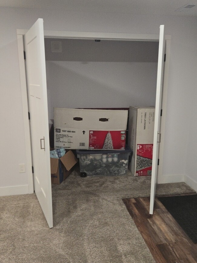 Photo - 210 W 510 S