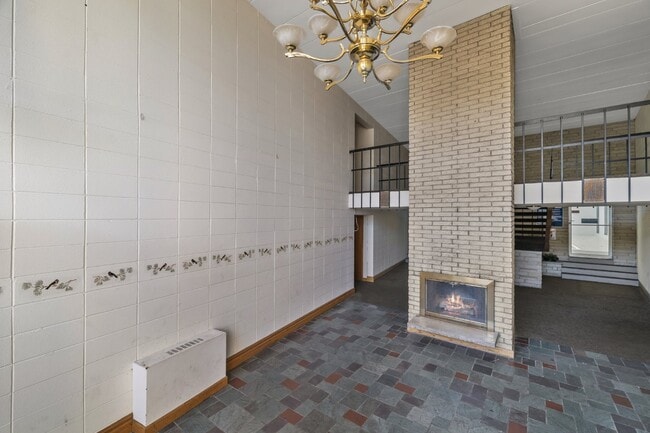 Building Photo - Second floor two bedroom Unit #238 Rental