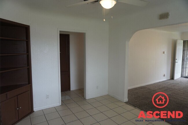 Photo - Cute Home Located in Southeast Bakersfield!