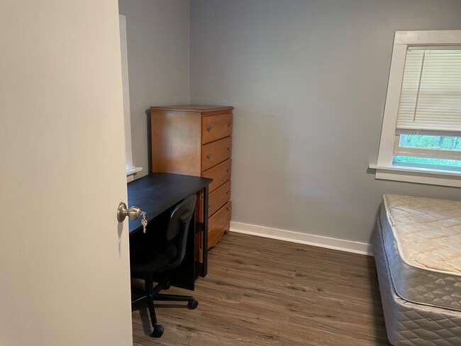 Photo - 159 Kendall Ave