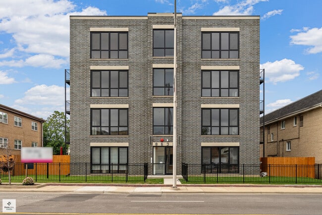 Building Photo - 8631 W Grand Ave Unit 4E Rental