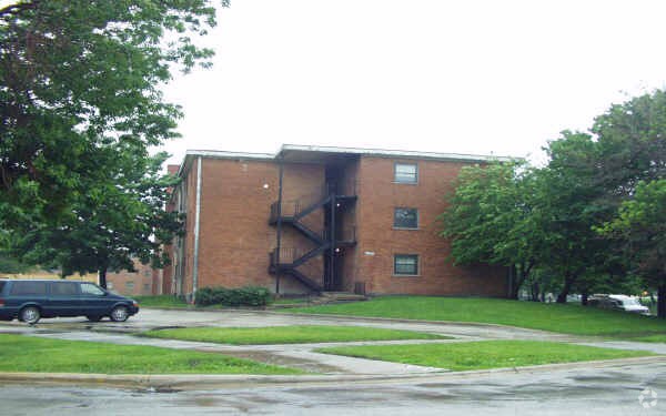Stone Terrace Apartments - Stone Terrace Apartments