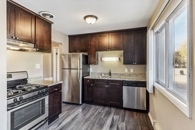 Photo - West End Trails - 1400 Douglas