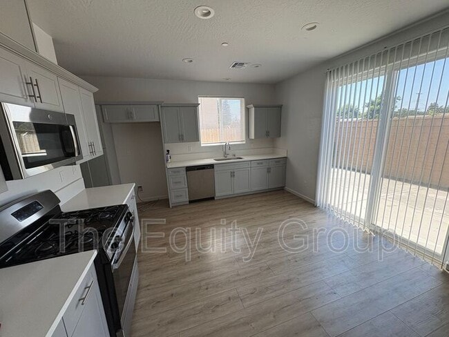 Photo - 1011 W Payson Ave
