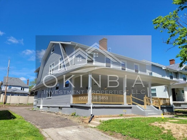 Photo - 1743 Radcliffe Rd