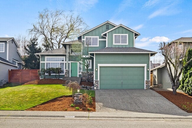 Photo - Immaculate 3 bed with lg fenced yard