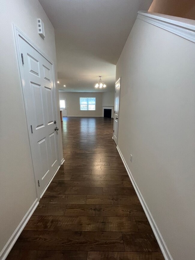 Photo - 4BR/3BA Home with Bedroom and Full Bath Do...