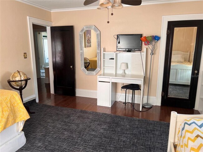 Photo - 21 N Thornton Ave