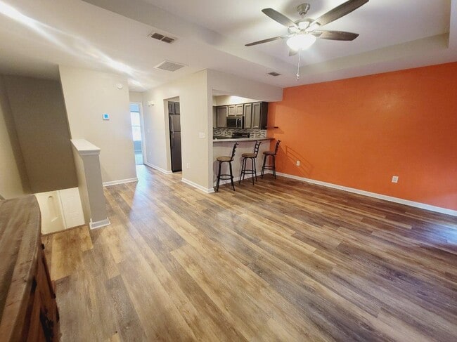 Photo - 741 White Dr