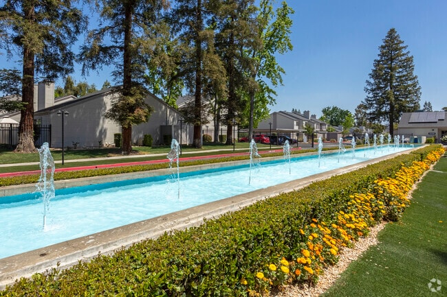 Lakeside Apartments