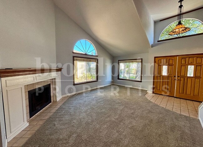 10326 Oak Ranch Ln