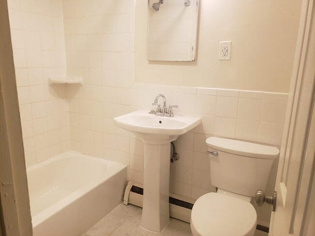 Photo - 2318 Glendale Terrace Unit A1