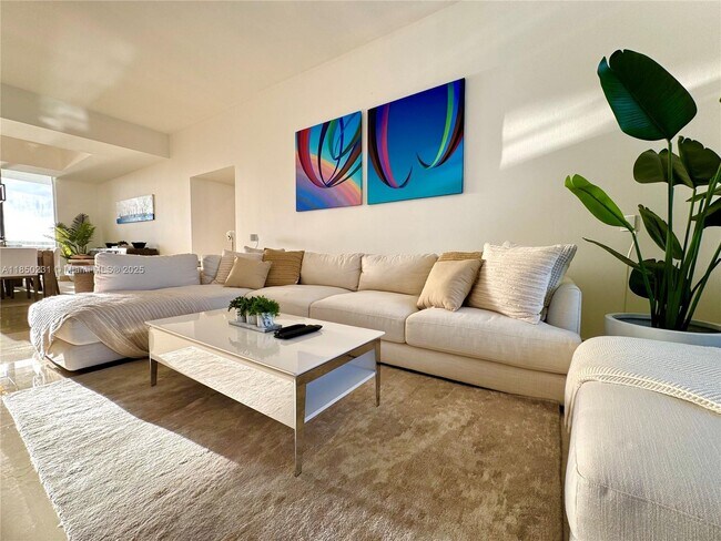 Photo - 15901 Collins Ave Unidad 1804