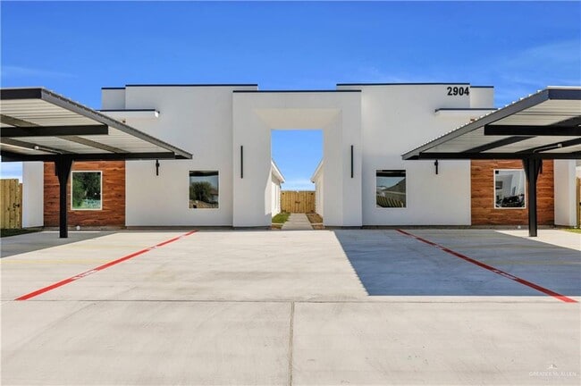 Building Photo - 12 Estevan St Unit 4