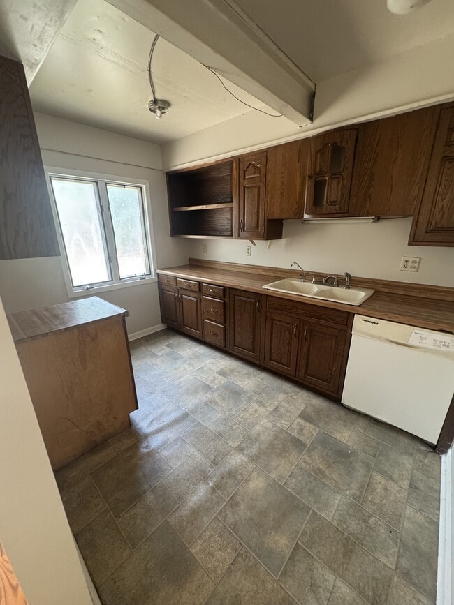 Photo - 1808 SE 24th St