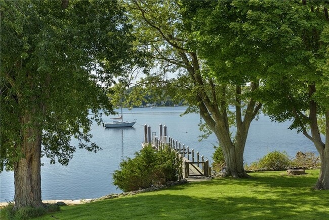 Photo - 39 Shore Dr