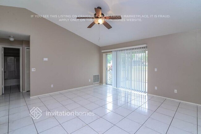 Photo - 6017 61st Ct E